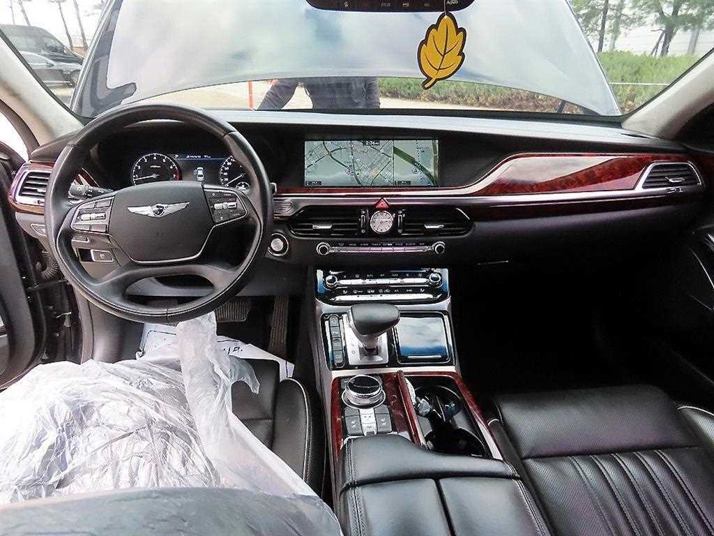 Genesis EQ900 — photo 07