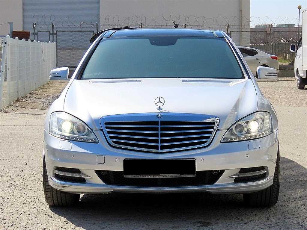 Mercedes-Benz S-Class — photo 01