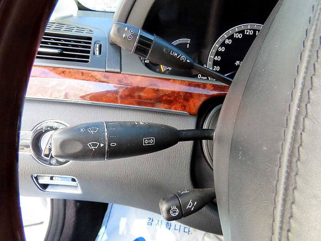 Mercedes-Benz S-Class — photo 12