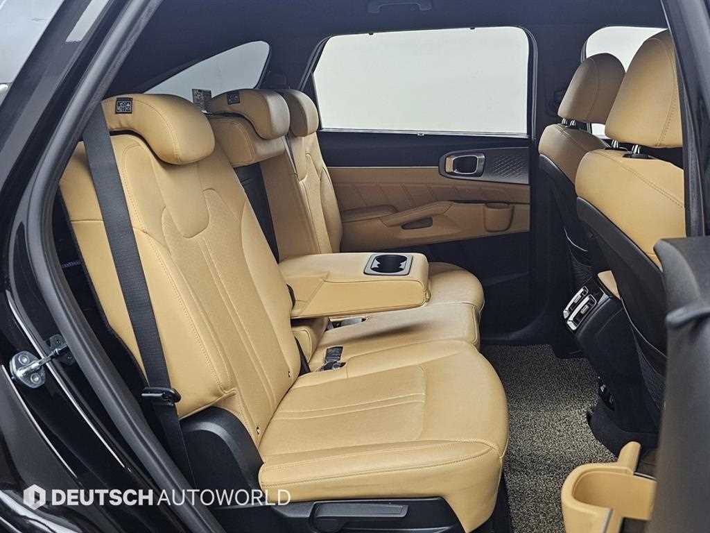 Kia Sorento — photo 12
