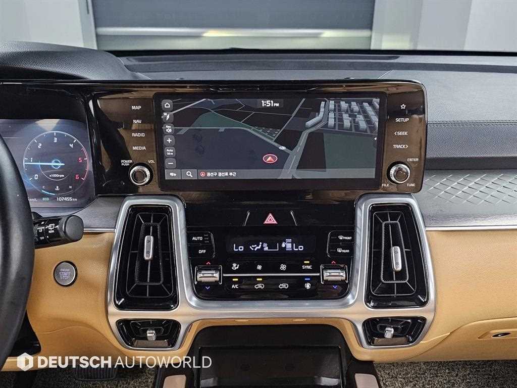 Kia Sorento — photo 14