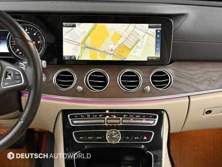 Mercedes-Benz E-Class — photo 14