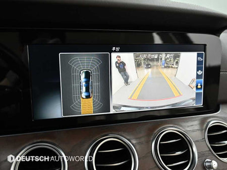 Mercedes-Benz E-Class — photo 15