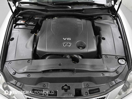 Lexus IS — photo 06