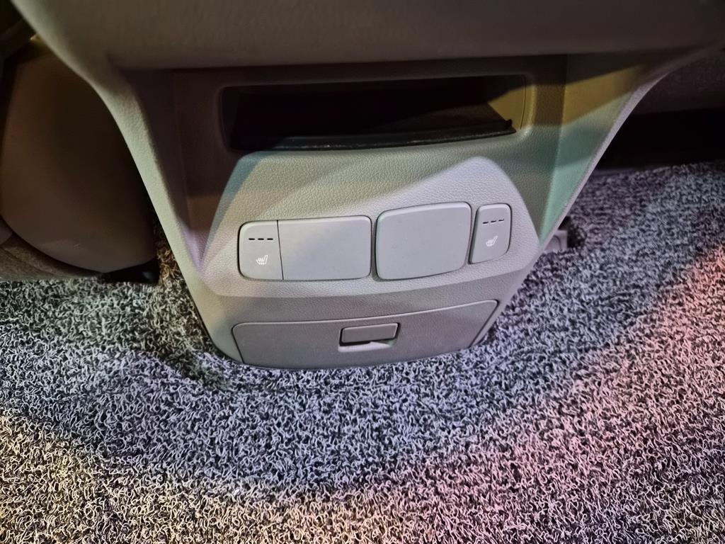Kia Carnival — photo 09