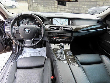 BMW 5-Series — photo 09