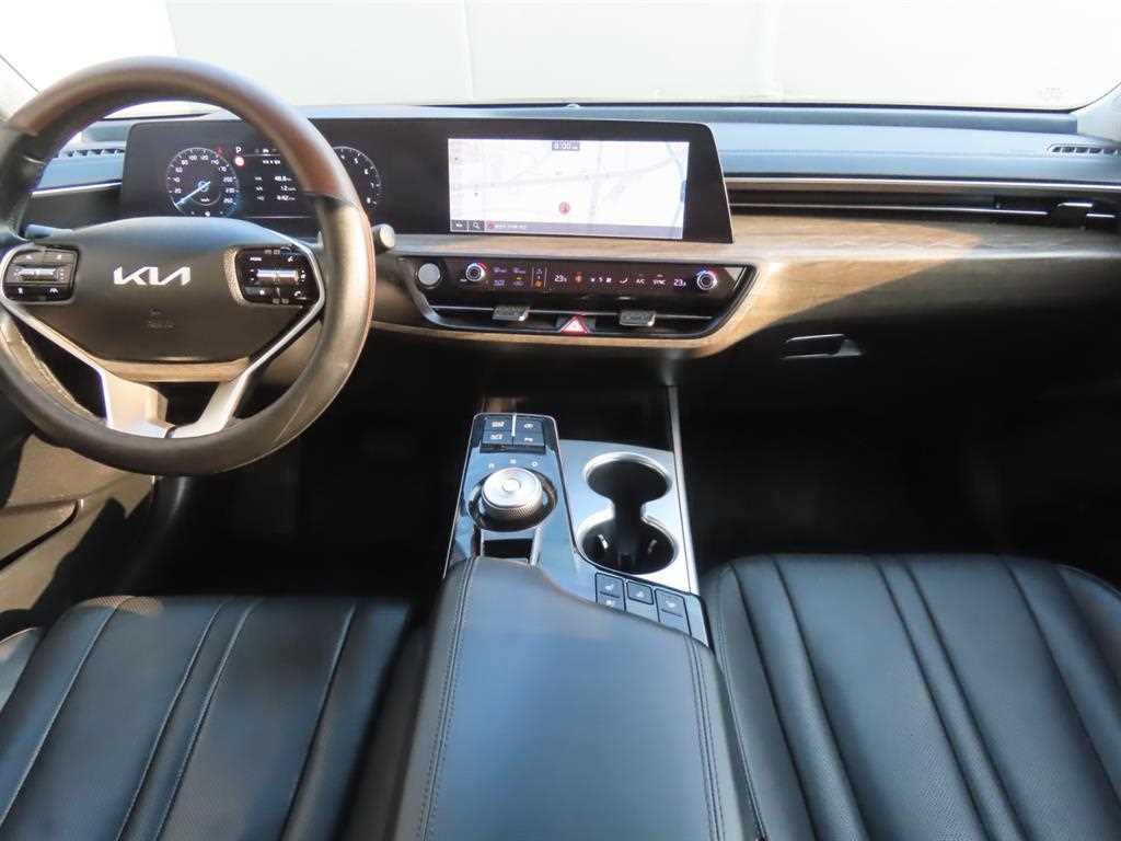 Kia K8 — photo 07