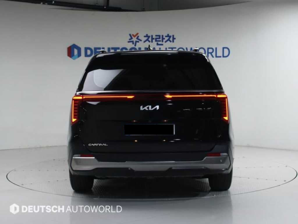 Kia Carnival — photo 04