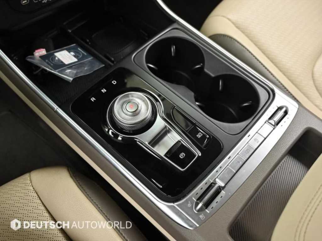 Kia Carnival — photo 09