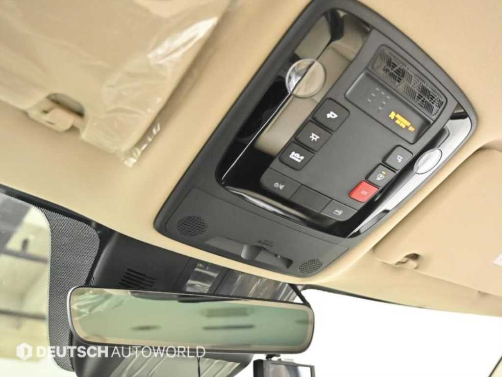 Kia Carnival — photo 18