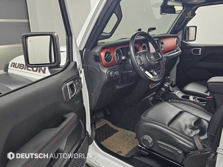 Jeep Wrangler — photo 11