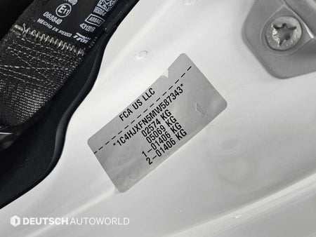 Jeep Wrangler — photo 20