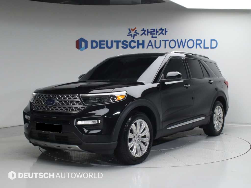 Ford Explorer — photo 01