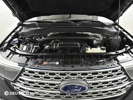 Ford Explorer — photo 06
