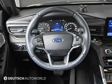 Ford Explorer — photo 13