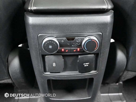 Ford Explorer — photo 16
