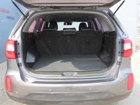 Kia Sorento — photo 05