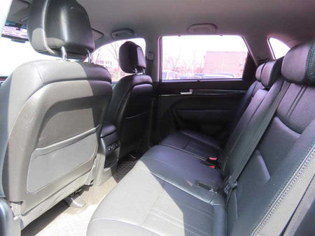 Kia Sorento — photo 07
