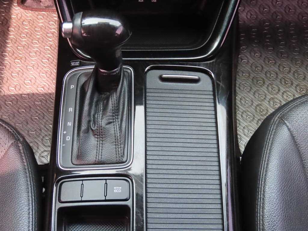 Kia Sorento — photo 14