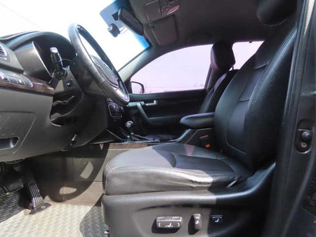Kia Sorento — photo 16