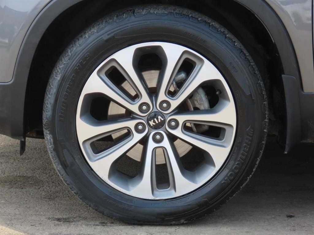 Kia Sorento — photo 20