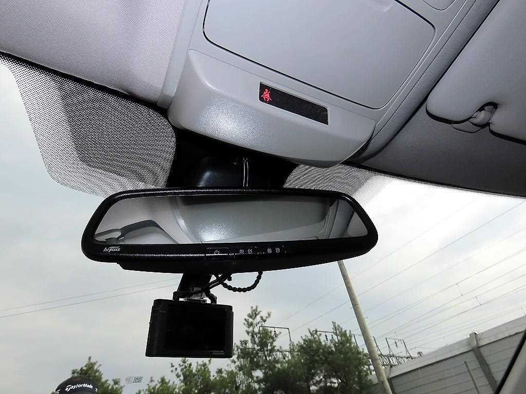 RENAULT SM6 — photo 16