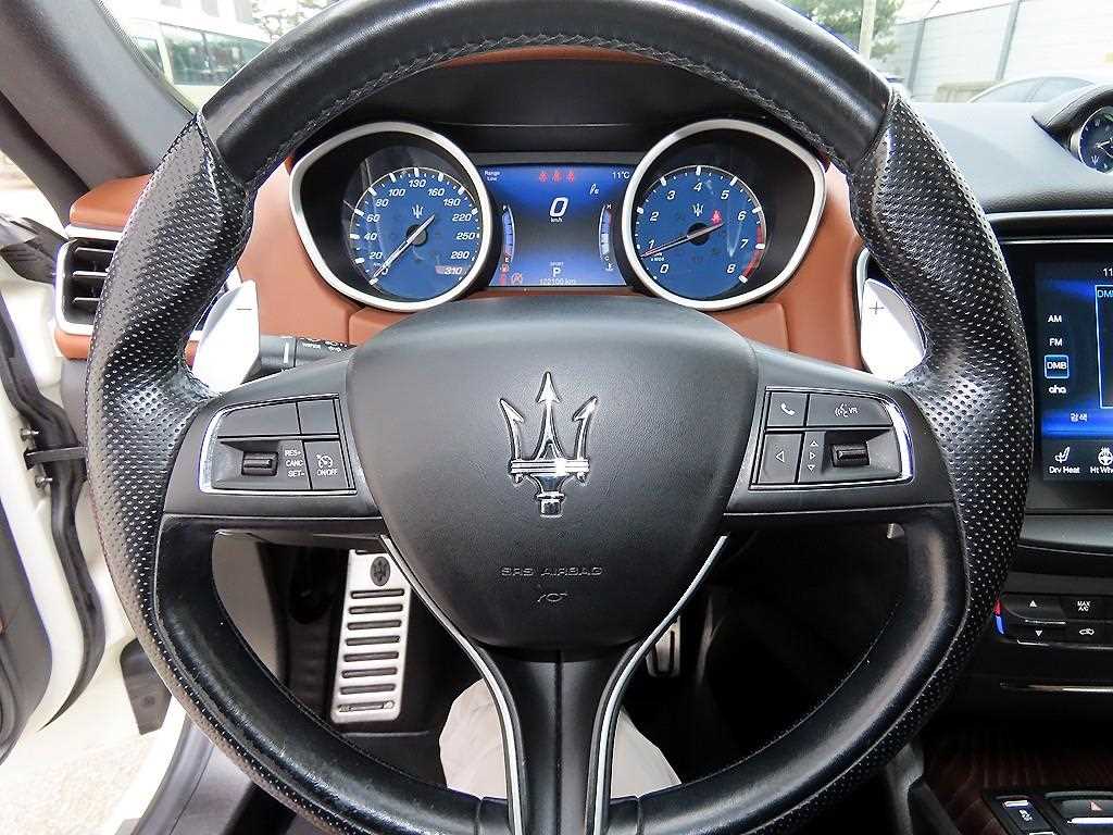 Maserati Ghibli — photo 08