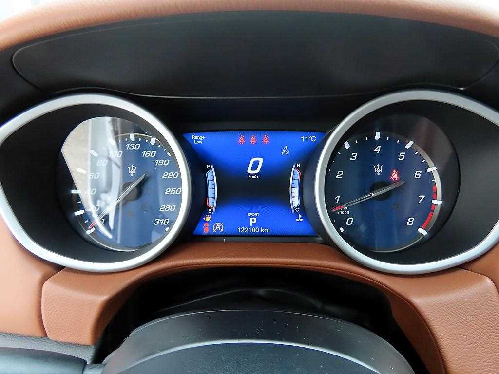 Maserati Ghibli — photo 09