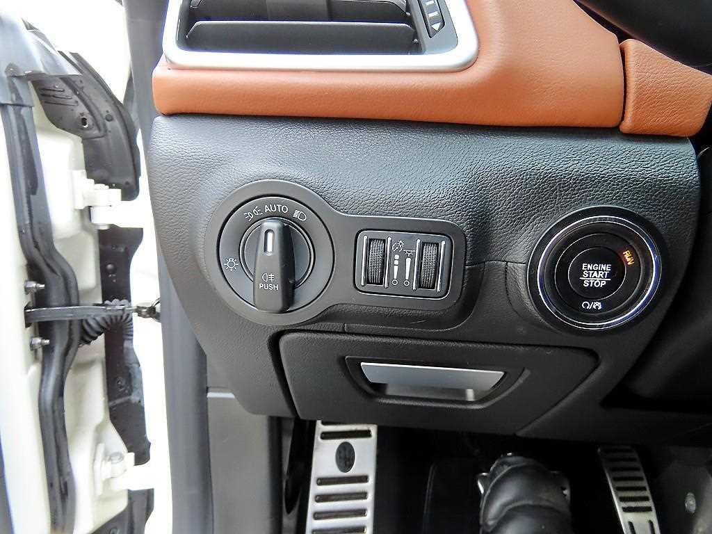 Maserati Ghibli — photo 12