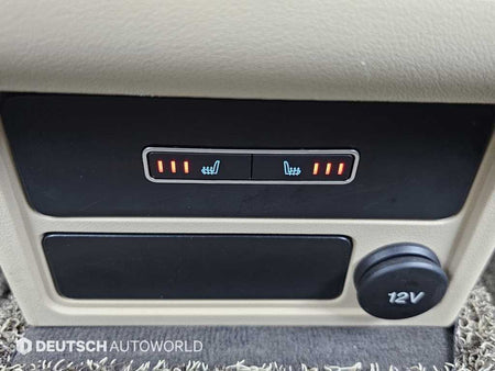 Jaguar XF — photo 16