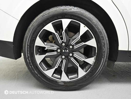Kia Carnival — photo 05