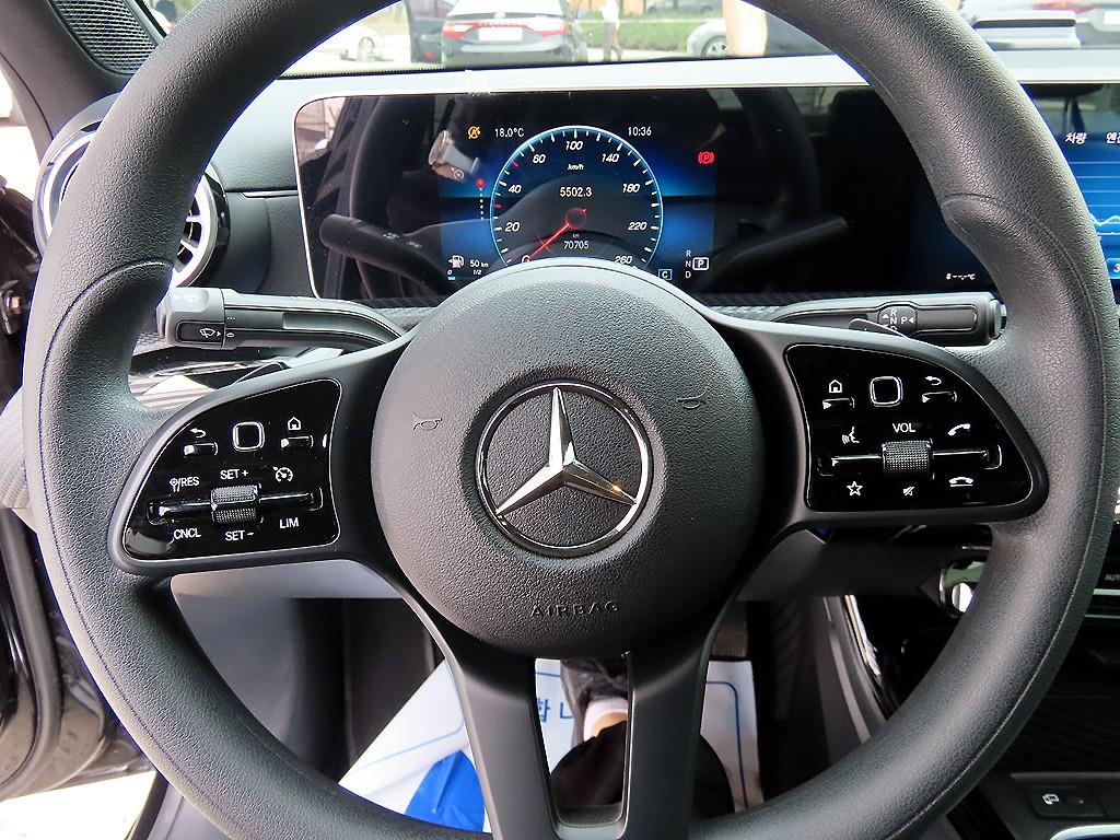 Mercedes-Benz A-Class — photo 08