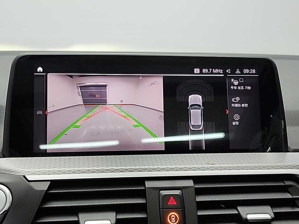 BMW X4 — photo 16