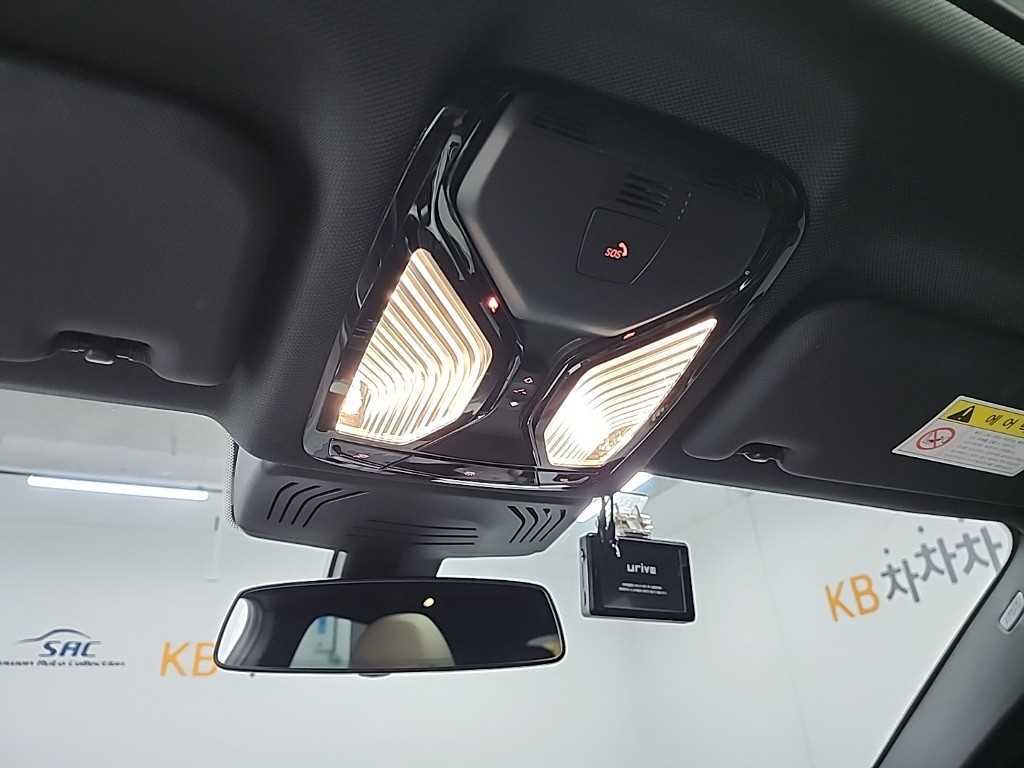 BMW X4 — photo 17