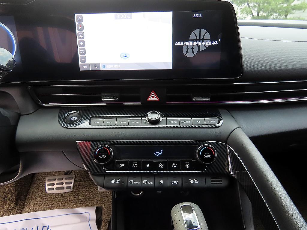 Hyundai Avante — photo 13
