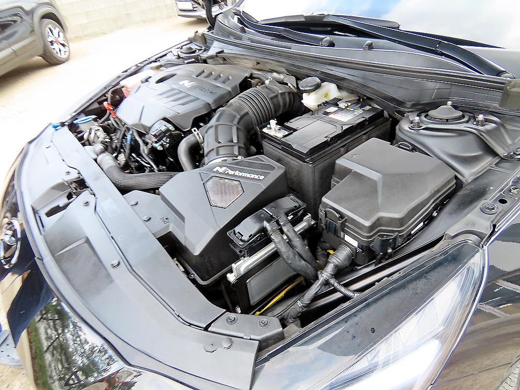 Hyundai Avante — photo 19