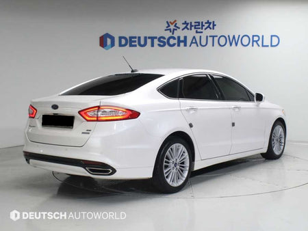 Ford Fusion — photo 02