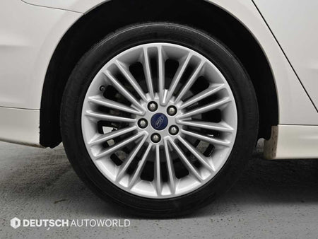 Ford Fusion — photo 05