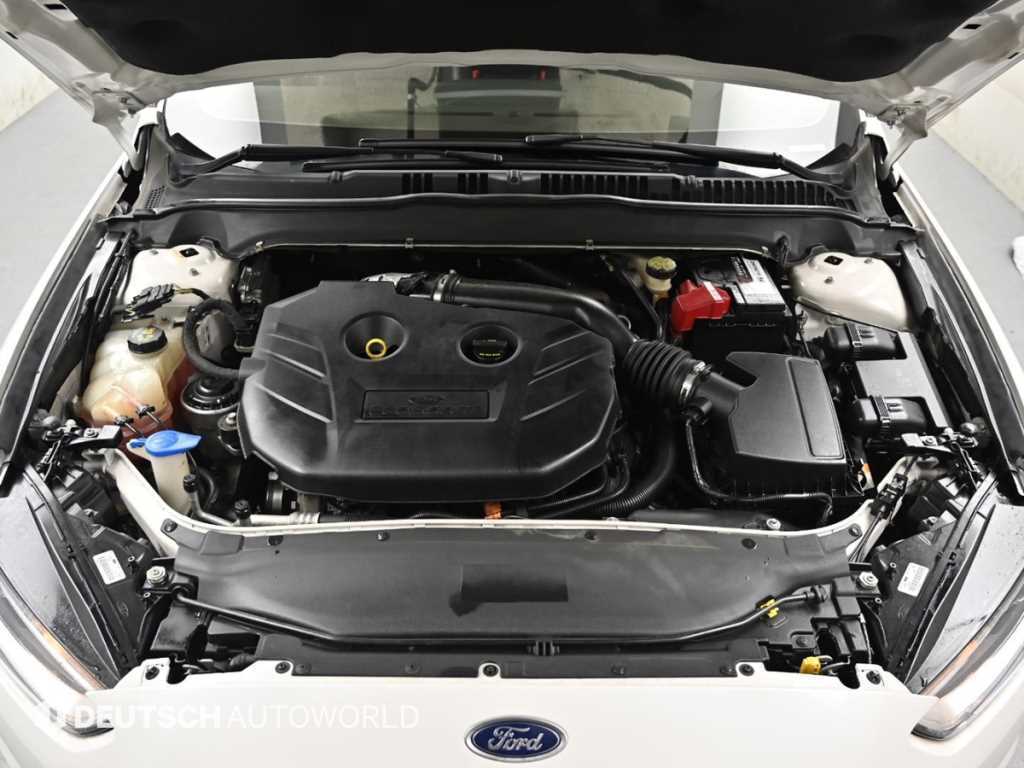 Ford Fusion — photo 06