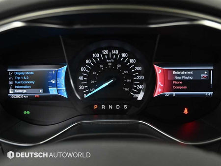 Ford Fusion — photo 08