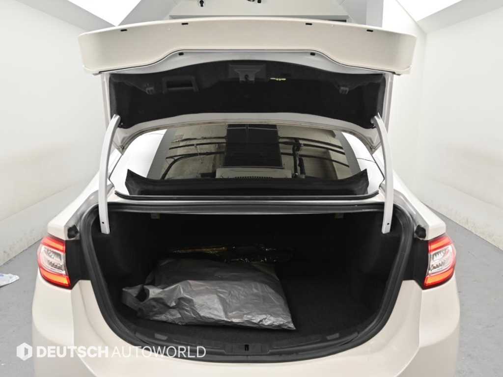 Ford Fusion — photo 19