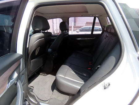 BMW X5 — photo 06