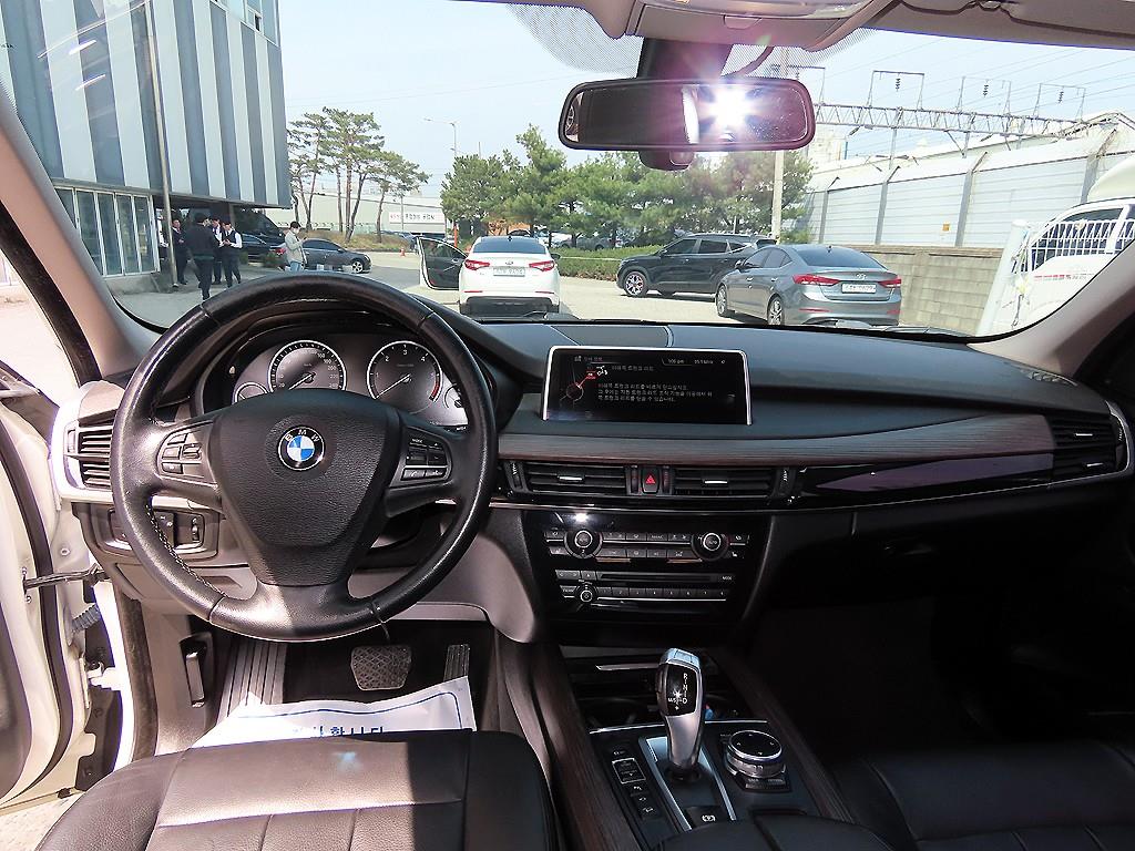 BMW X5 — photo 07