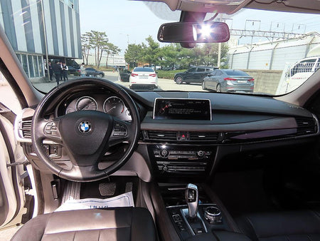 BMW X5 — photo 07