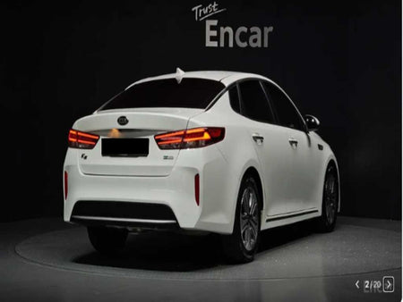 Kia K5 — photo 02