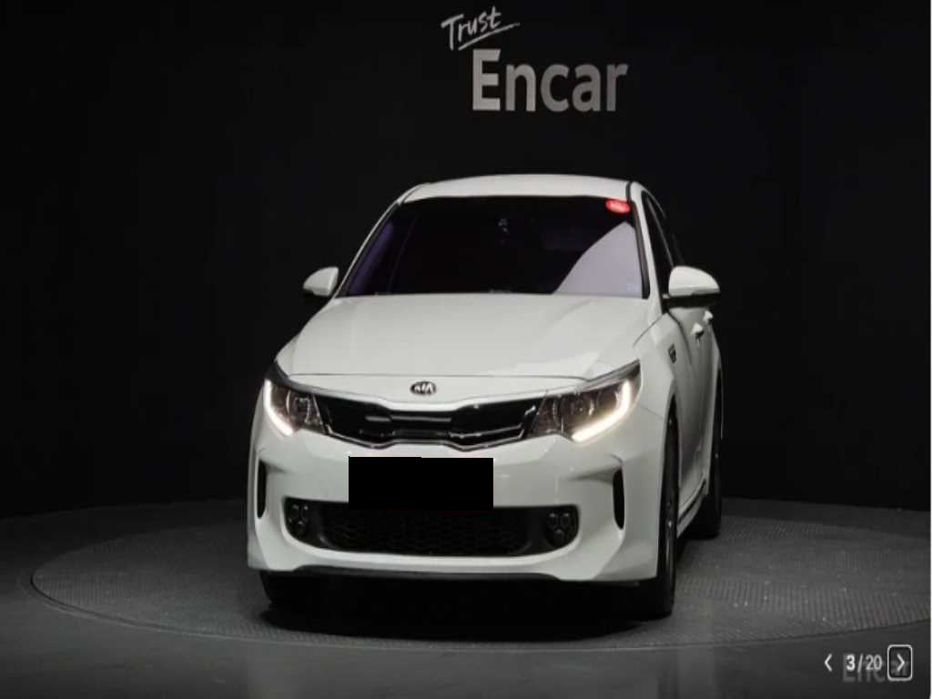 Kia K5 — photo 03