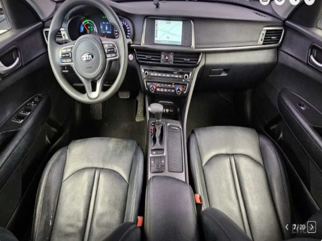 Kia K5 — photo 06