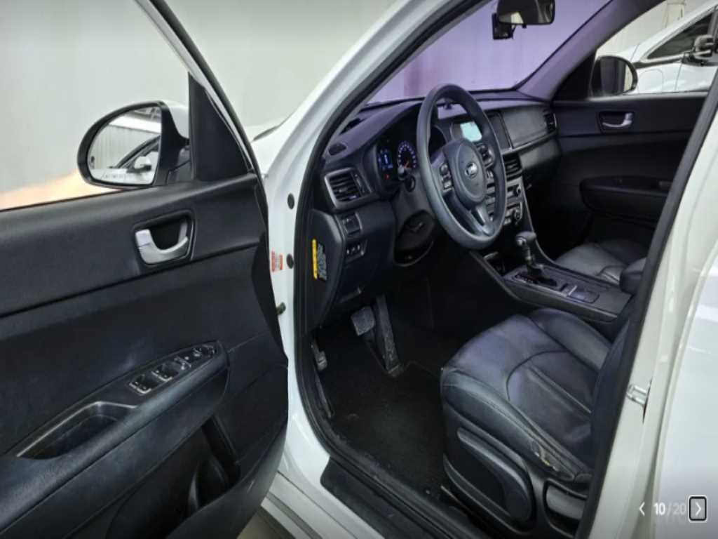 Kia K5 — photo 08