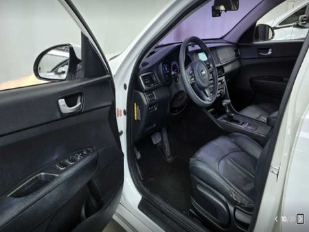 Kia K5 — photo 08