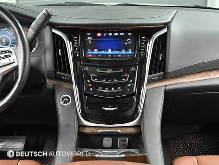 Cadillac Escalade — photo 14